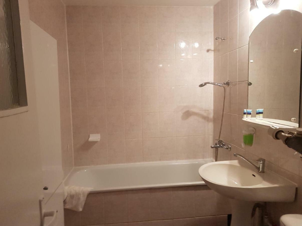 Da & Do Apartment Клуж-Напока Екстериор снимка